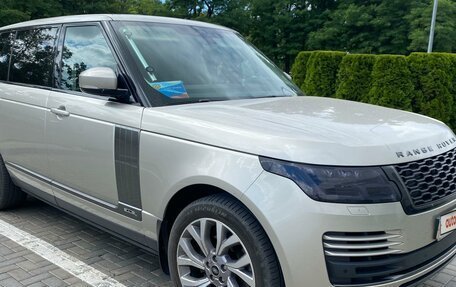 Land Rover Range Rover IV рестайлинг, 2018 год, 7 750 000 рублей, 3 фотография