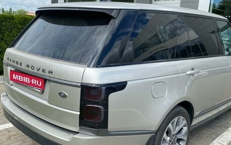 Land Rover Range Rover IV рестайлинг, 2018 год, 7 750 000 рублей, 4 фотография