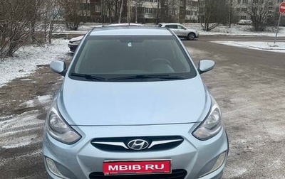 Hyundai Solaris II рестайлинг, 2011 год, 850 000 рублей, 1 фотография