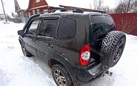 Chevrolet Niva I рестайлинг, 2013 год, 750 000 рублей, 4 фотография