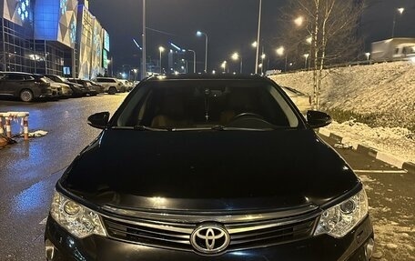 Toyota Camry, 2017 год, 2 300 000 рублей, 2 фотография