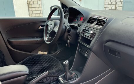 Volkswagen Polo VI (EU Market), 2011 год, 1 000 000 рублей, 7 фотография