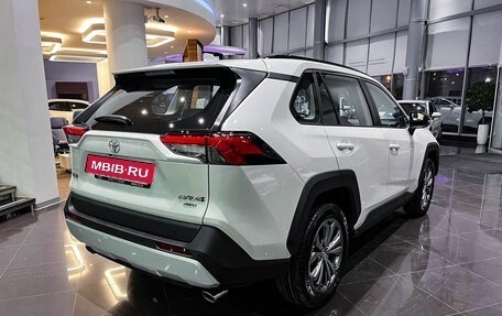 Toyota RAV4, 2024 год, 4 790 000 рублей, 9 фотография