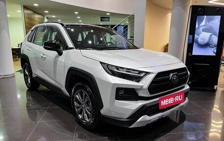 Toyota RAV4, 2024 год, 4 790 000 рублей, 7 фотография