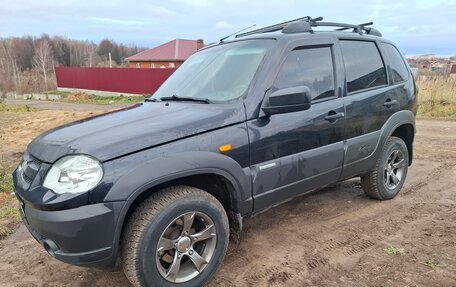 Chevrolet Niva I рестайлинг, 2010 год, 650 000 рублей, 4 фотография