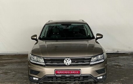 Volkswagen Tiguan II, 2018 год, 2 997 000 рублей, 2 фотография