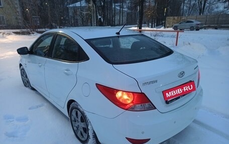 Hyundai Solaris II рестайлинг, 2014 год, 830 000 рублей, 5 фотография