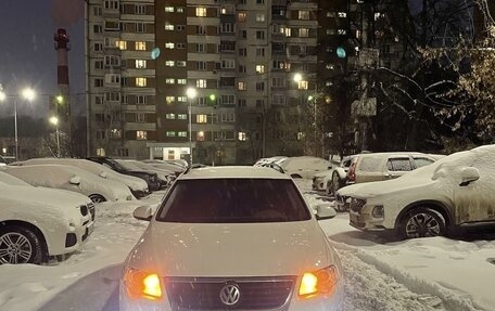 Volkswagen Passat B6, 2010 год, 999 990 рублей, 2 фотография