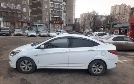 Hyundai Solaris II рестайлинг, 2016 год, 829 999 рублей, 2 фотография