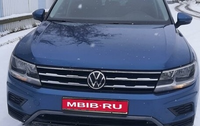 Volkswagen Tiguan II, 2018 год, 2 999 999 рублей, 1 фотография