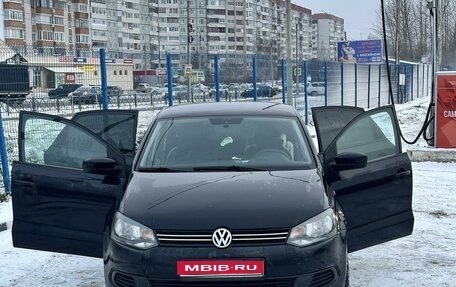 Volkswagen Polo VI (EU Market), 2014 год, 800 000 рублей, 1 фотография