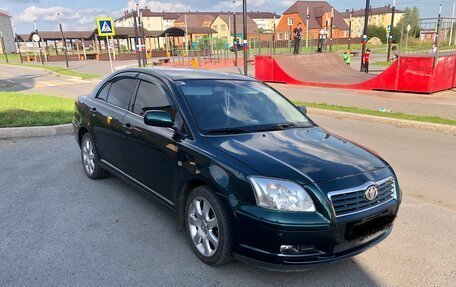 Toyota Avensis III рестайлинг, 2004 год, 720 000 рублей, 5 фотография