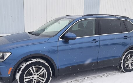 Volkswagen Tiguan II, 2018 год, 2 999 999 рублей, 3 фотография