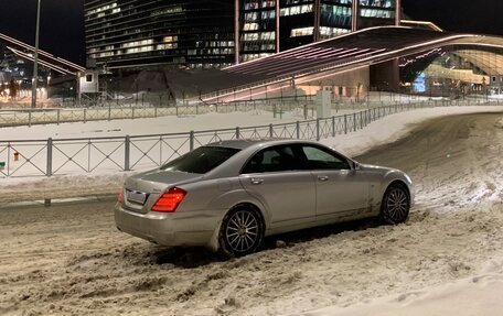 Mercedes-Benz S-Класс, 2011 год, 1 800 000 рублей, 3 фотография