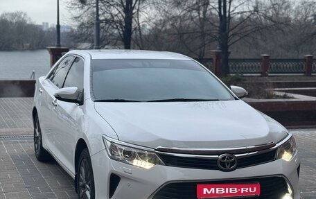 Toyota Camry, 2016 год, 2 399 000 рублей, 3 фотография