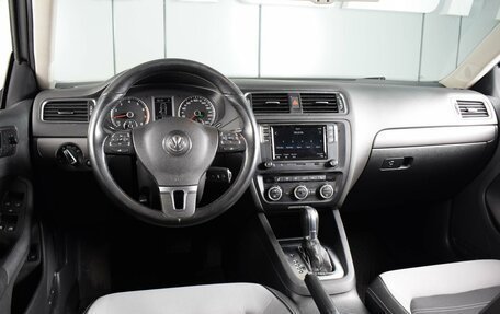 Volkswagen Jetta VI, 2013 год, 1 349 000 рублей, 6 фотография