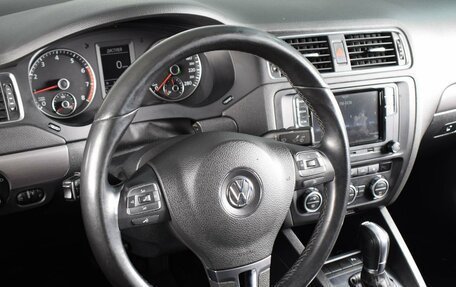 Volkswagen Jetta VI, 2013 год, 1 349 000 рублей, 12 фотография