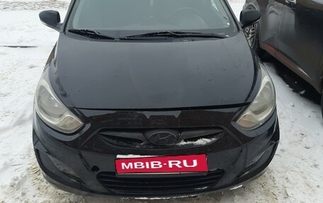 Hyundai Solaris II рестайлинг, 2011 год, 530 000 рублей, 1 фотография