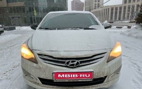 Hyundai Solaris II рестайлинг, 2015 год, 1 070 000 рублей, 7 фотография