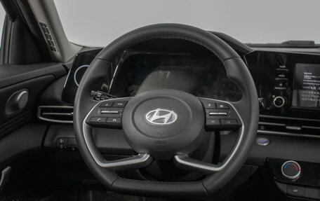 Hyundai Elantra, 2023 год, 2 550 000 рублей, 15 фотография