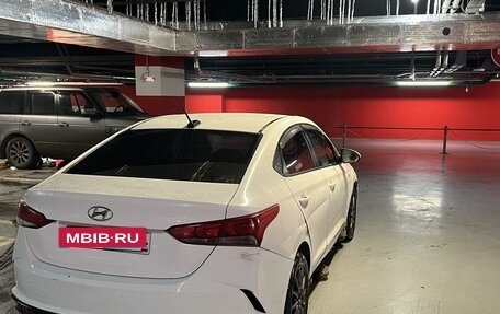 Hyundai Solaris II рестайлинг, 2021 год, 950 000 рублей, 4 фотография