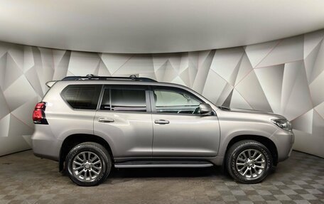 Toyota Land Cruiser Prado 150 рестайлинг 2, 2018 год, 5 340 000 рублей, 6 фотография