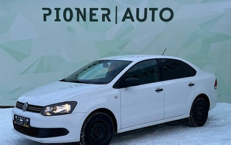 Volkswagen Polo VI (EU Market), 2013 год, 800 000 рублей, 1 фотография