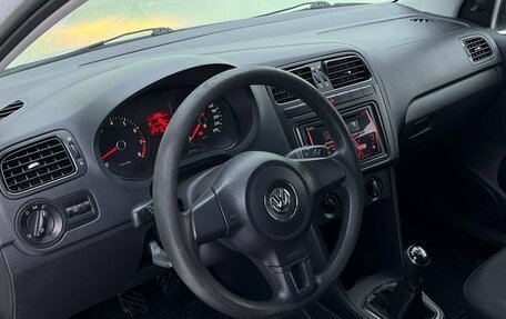 Volkswagen Polo VI (EU Market), 2013 год, 800 000 рублей, 10 фотография