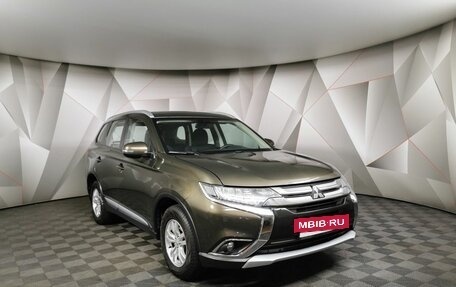 Mitsubishi Outlander III рестайлинг 3, 2017 год, 1 729 000 рублей, 3 фотография