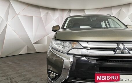 Mitsubishi Outlander III рестайлинг 3, 2017 год, 1 729 000 рублей, 17 фотография