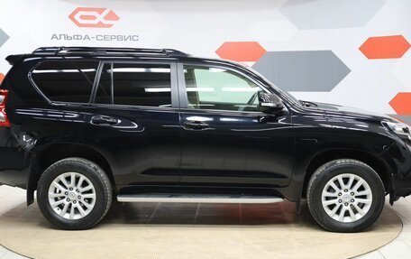 Toyota Land Cruiser Prado 150 рестайлинг 2, 2016 год, 3 890 000 рублей, 4 фотография