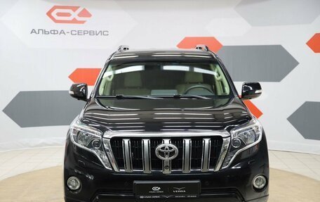 Toyota Land Cruiser Prado 150 рестайлинг 2, 2016 год, 3 890 000 рублей, 2 фотография