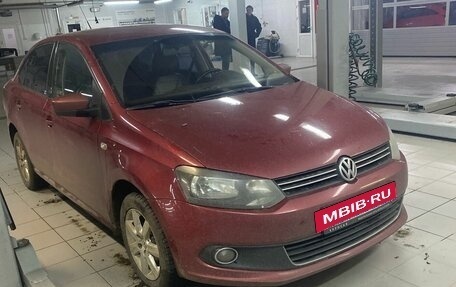 Volkswagen Polo VI (EU Market), 2012 год, 985 000 рублей, 3 фотография