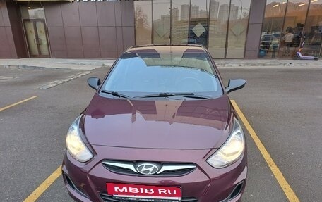 Hyundai Solaris II рестайлинг, 2013 год, 895 000 рублей, 13 фотография