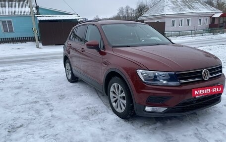 Volkswagen Tiguan II, 2017 год, 1 900 000 рублей, 4 фотография