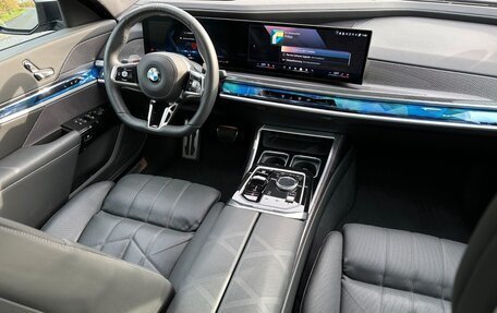 BMW 7 серия, 2024 год, 16 500 000 рублей, 13 фотография