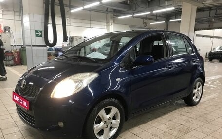 Toyota Yaris III рестайлинг, 2008 год, 799 000 рублей, 1 фотография