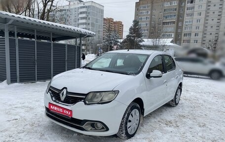 Renault Logan II, 2017 год, 690 000 рублей, 1 фотография