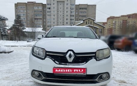 Renault Logan II, 2017 год, 690 000 рублей, 3 фотография