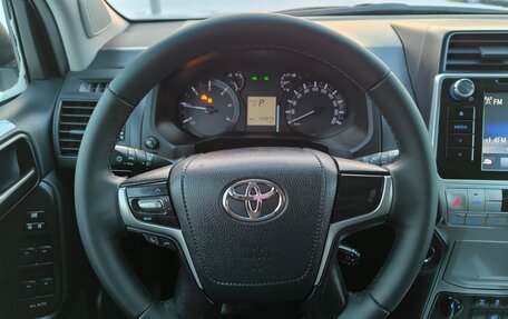 Toyota Land Cruiser Prado 150 рестайлинг 2, 2019 год, 4 579 000 рублей, 23 фотография