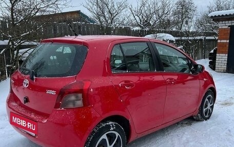 Toyota Yaris III рестайлинг, 2007 год, 550 000 рублей, 7 фотография