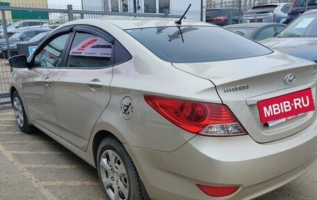 Hyundai Solaris II рестайлинг, 2012 год, 725 000 рублей, 3 фотография