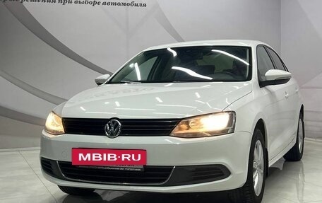 Volkswagen Jetta VI, 2013 год, 1 290 000 рублей, 2 фотография