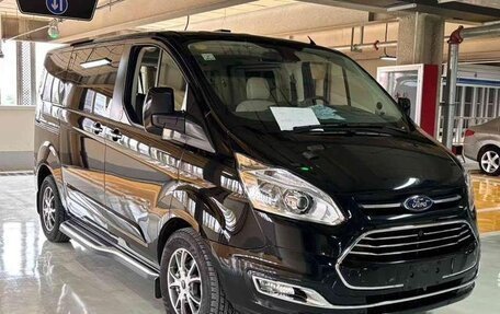 Ford Tourneo Custom I рестайлинг, 2021 год, 3 572 448 рублей, 2 фотография