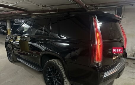 Cadillac Escalade IV, 2019 год, 6 100 000 рублей, 3 фотография