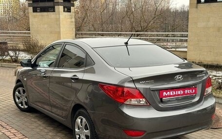 Hyundai Solaris II рестайлинг, 2013 год, 830 000 рублей, 4 фотография