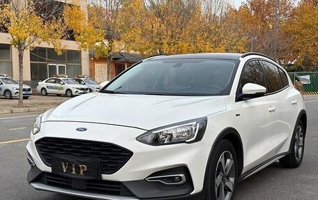 Ford Focus IV, 2020 год, 1 850 000 рублей, 2 фотография