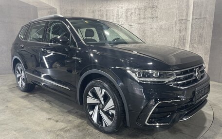 Volkswagen Tiguan II, 2023 год, 5 926 980 рублей, 6 фотография