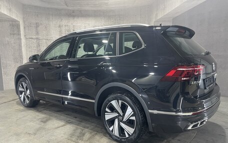 Volkswagen Tiguan II, 2023 год, 5 926 980 рублей, 12 фотография