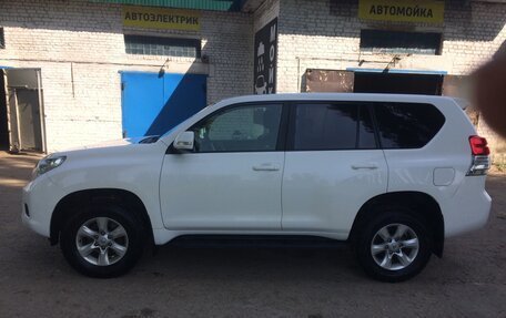 Toyota Land Cruiser Prado 150 рестайлинг 2, 2013 год, 1 650 000 рублей, 4 фотография